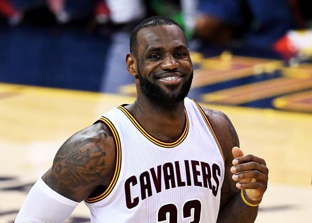 NBA收入榜詹姆斯连续十一年居首
