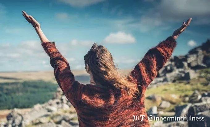 开启自信与成就感的旅程，迅速回应，信息无障碍交流