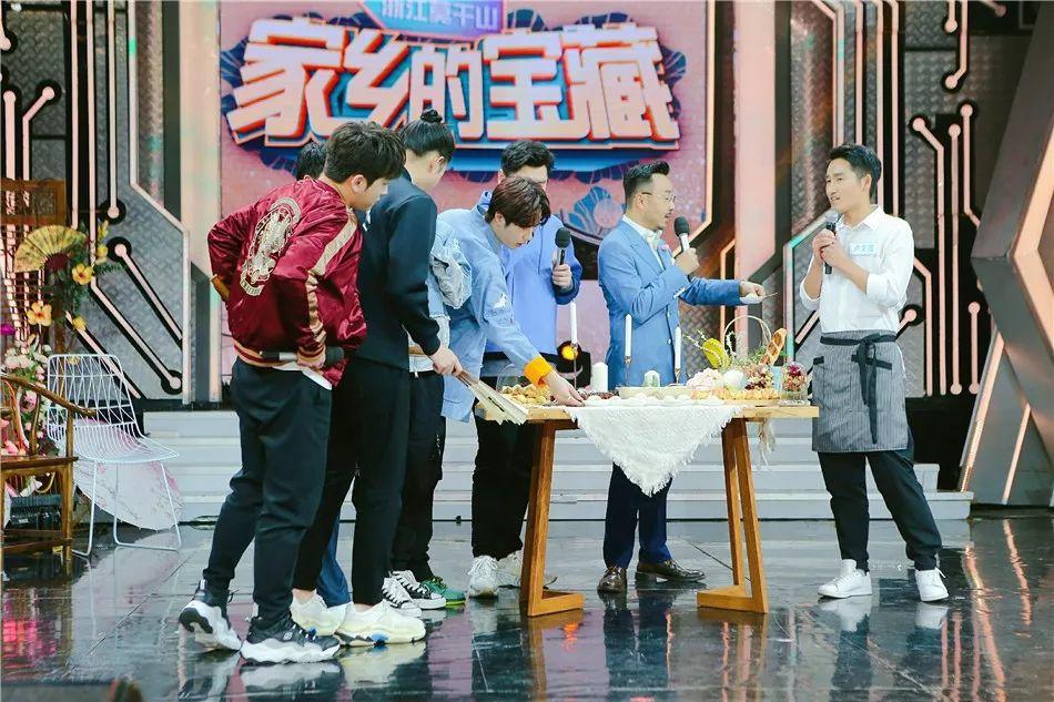 发现小巷隐藏宝藏