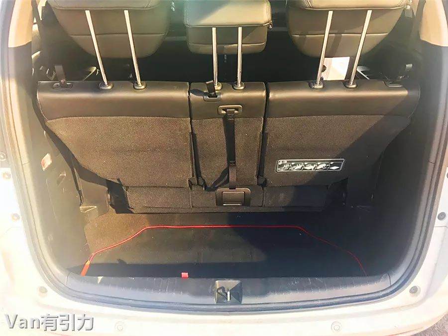 奥德赛二排座椅放倒