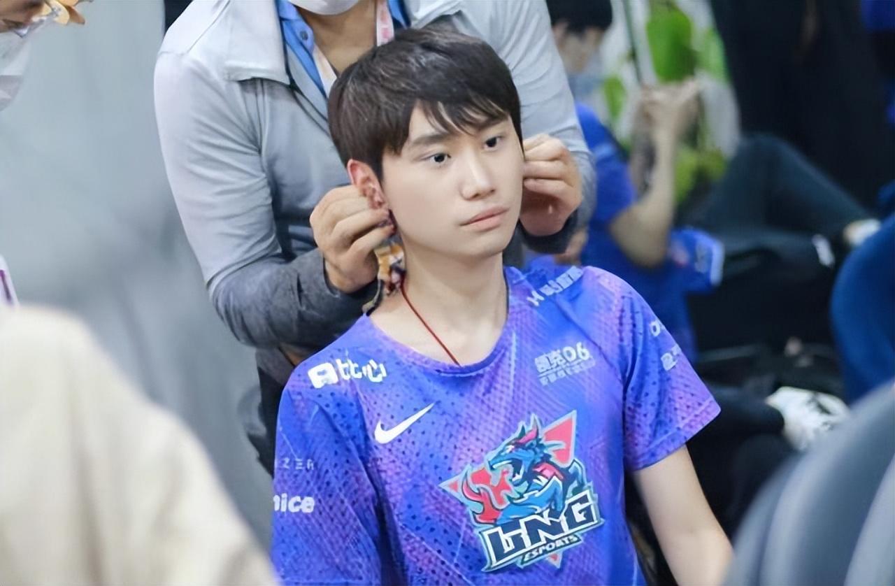 BLG 3-1战胜HLE晋级四强，自然之旅探寻内心平静之路