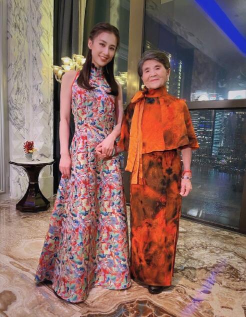 杨子蹭黄圣依流量