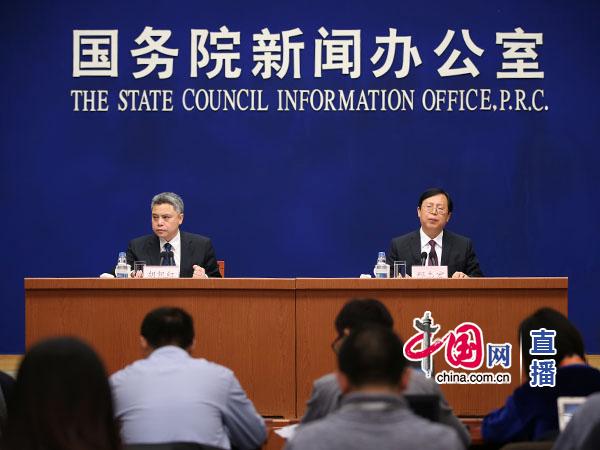 国新办揭秘，前三季度经济繁荣背后的自然美景与经济发展探索之旅