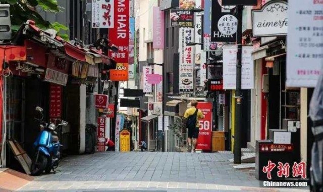 韩美日联手制裁朝鲜，同时小巷深处的特色小店探秘