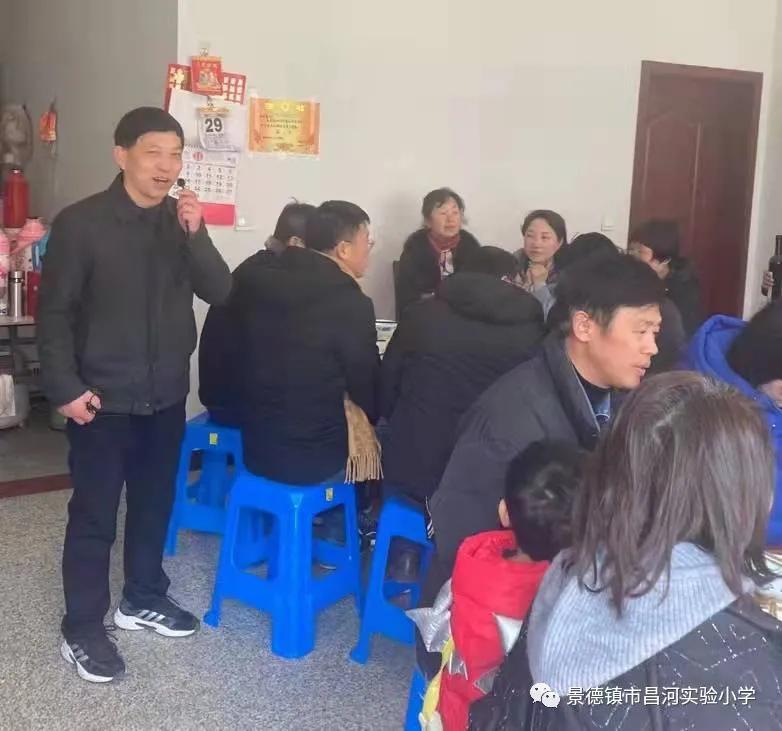 景德镇一家三口被撞身亡事件，宁静之旅被悲剧笼罩