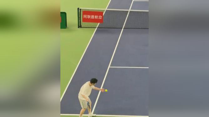 ACE球对决（或技术与策略对决）