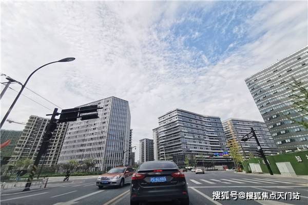 新奥门特免费资料，实地解析说明_36058.83.91