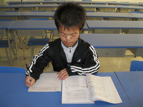 周鸿祎考驾照，学习之旅的变化与成就感的源泉