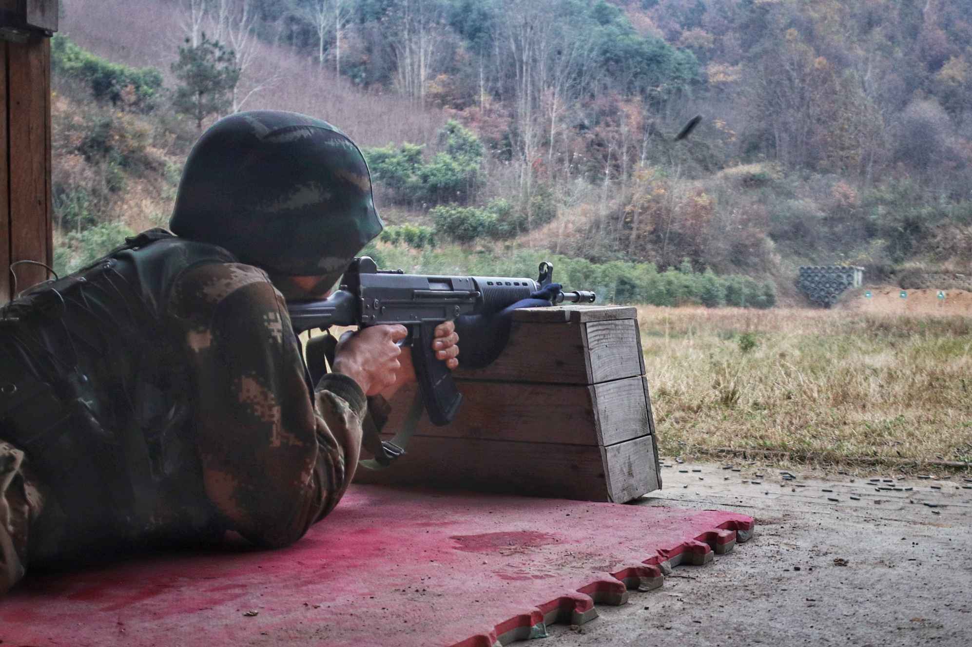 实弹射击考核