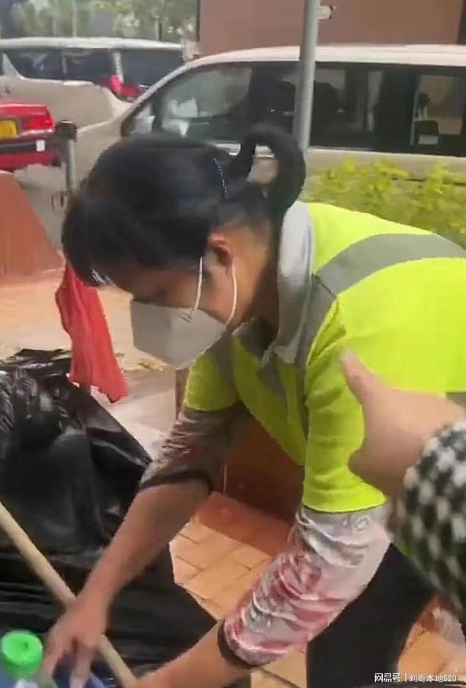 暴力制止警示故事