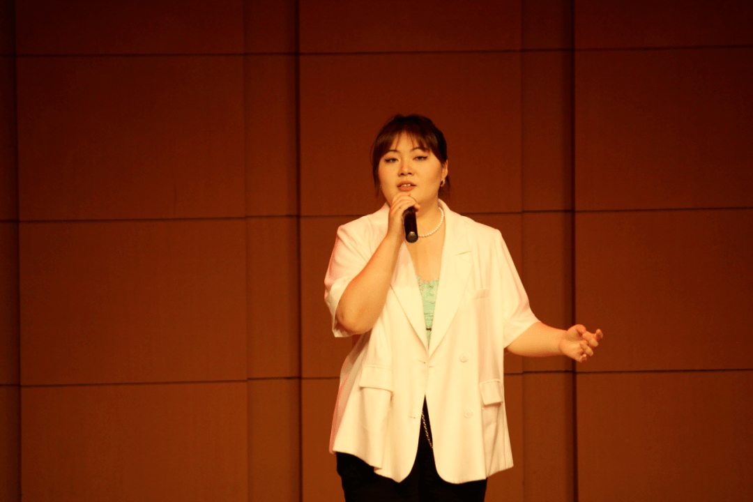 科技与音乐的融合，最新流行歌曲让生活旋律跃动不息