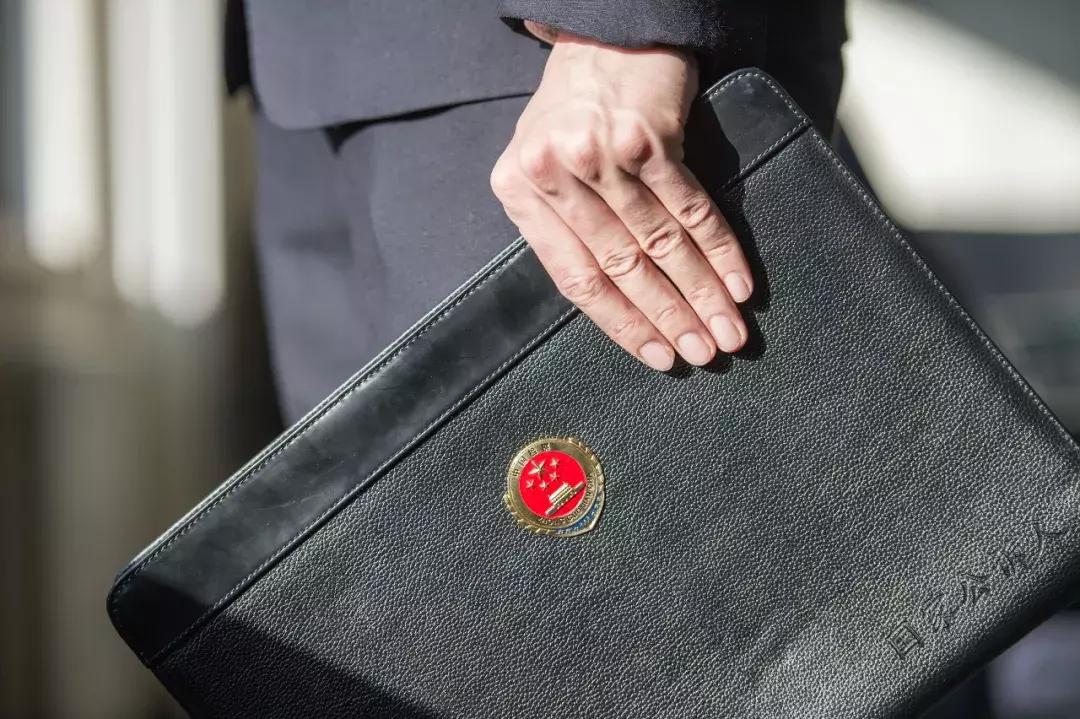 小巷秘境探索独特签证之旅