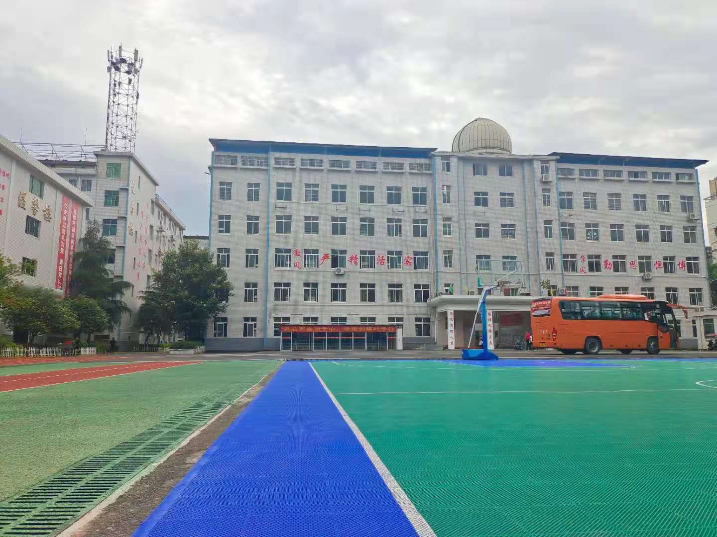 最新招聘信息与自我发展