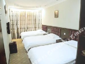 温馨旅程与友情故事