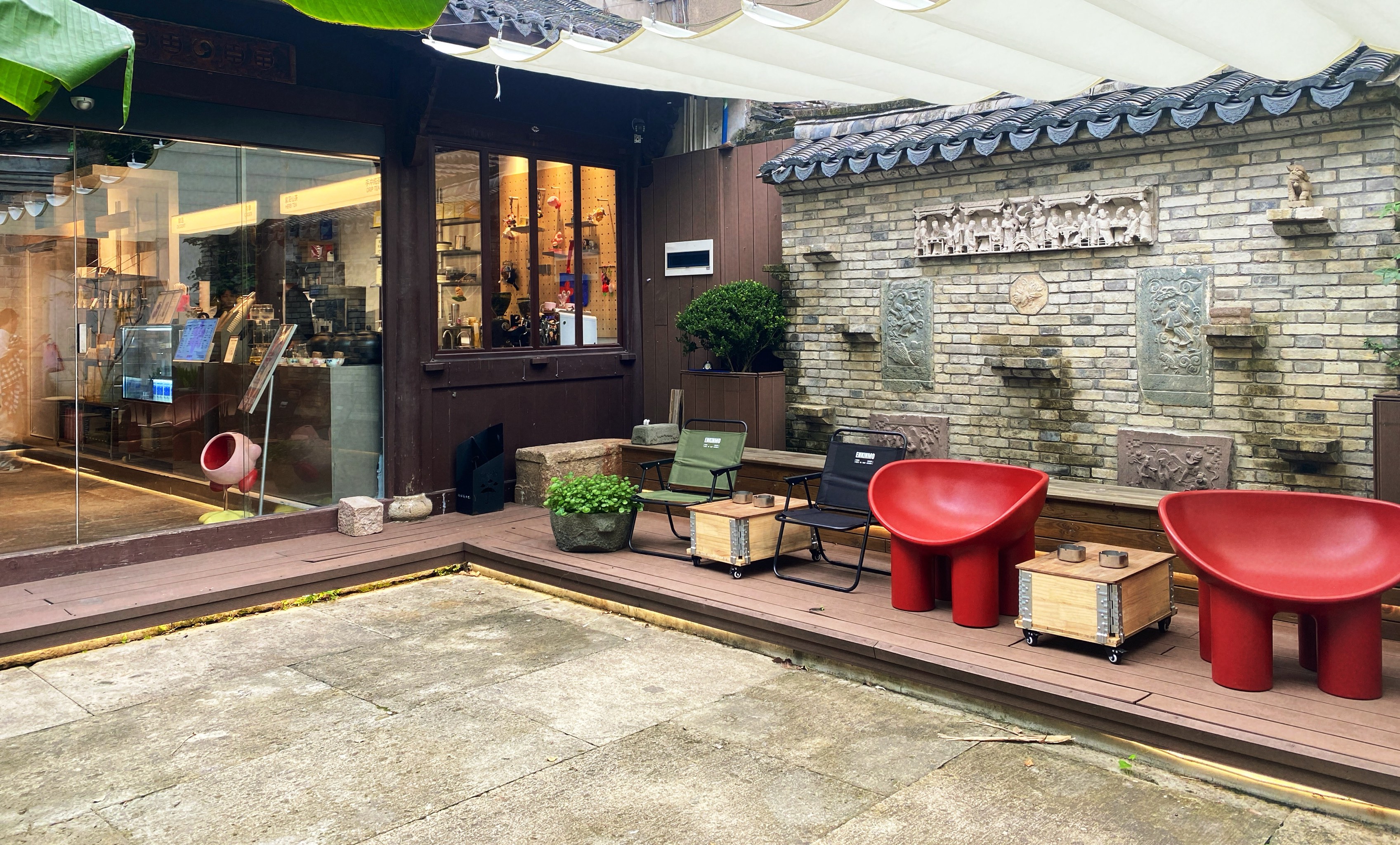 产权保护最新政策下的独特小巷宝藏店风采