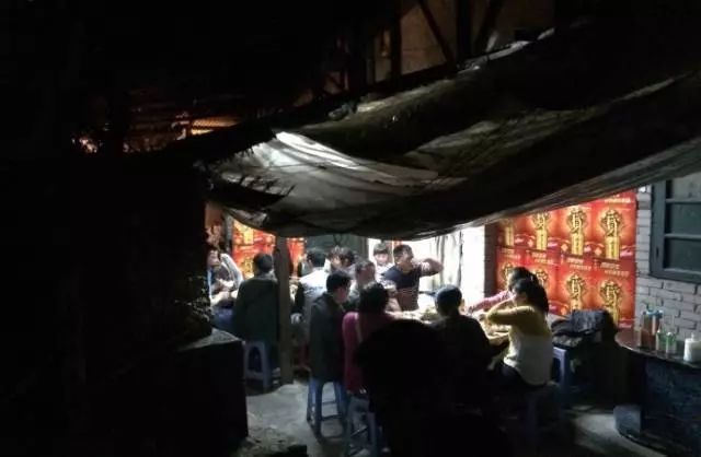 小巷深处美食天堂