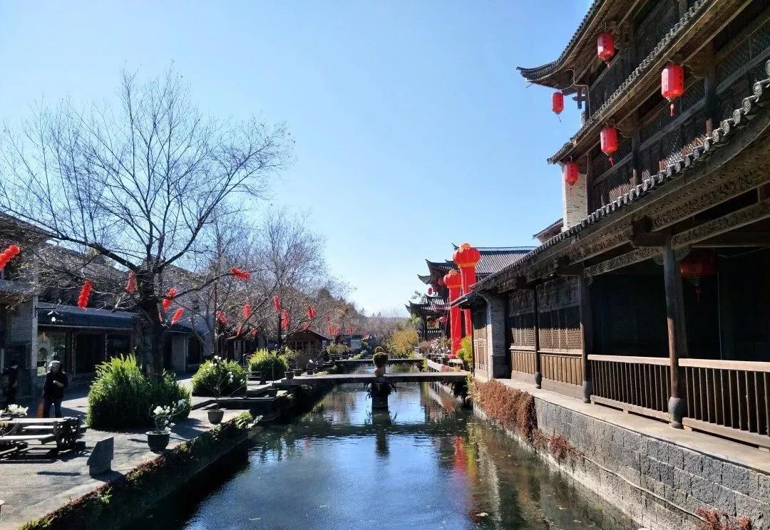 翡翠鉴别方法及价格表，小巷中的隐秘宝藏探索