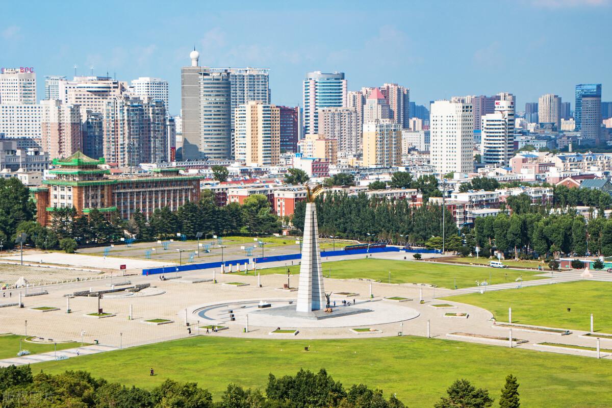 城市中的奇妙之旅（或股市动态与特斯拉）
