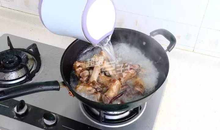 新鲜出炉羊蹄批发