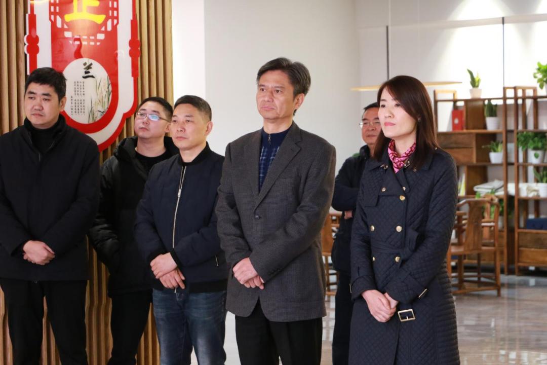 学习之旅的蜕变与自信成就之歌（或可简化为“学习之旅蜕变自信”）