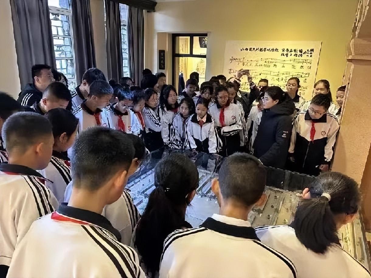青海新华网最新留言板，一段温馨有趣的日常故事展开