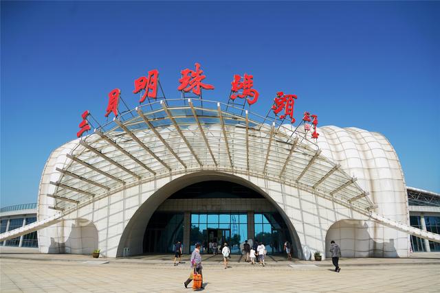 怀来万悦广场最新动态，与自然共行，探寻内心平和之旅
