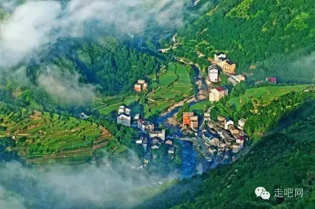 悬崖美食天堂