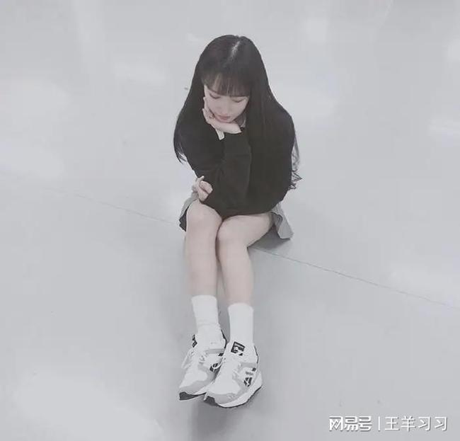 科技魅力与个人形象重塑，最新QQ女生头像精选集