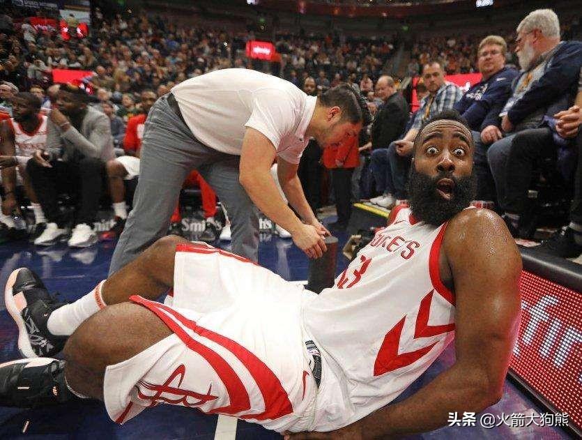 篮球盛宴中的友情与陪伴