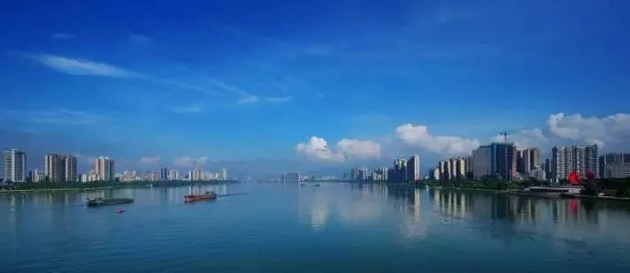 繁荣与发展中的城市脉络（或清远市城市发展）