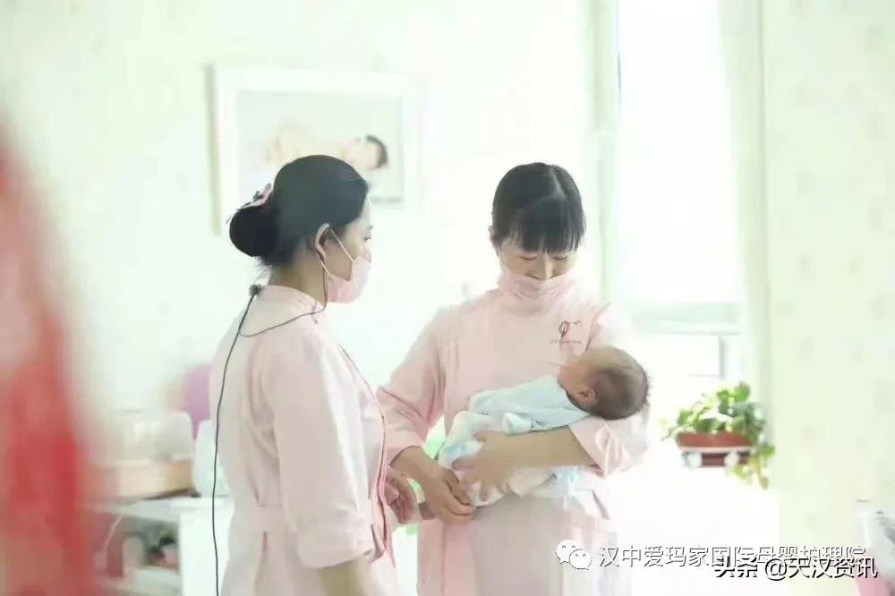 爱玛电动三轮车