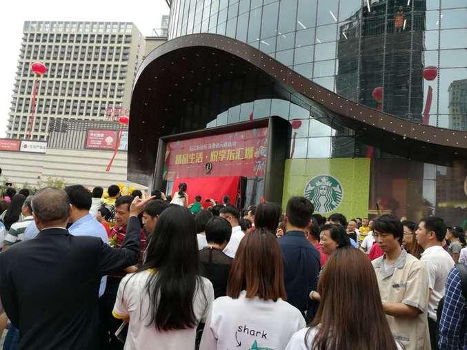 开平东汇城新动态，小巷特色小店独特魅力揭秘