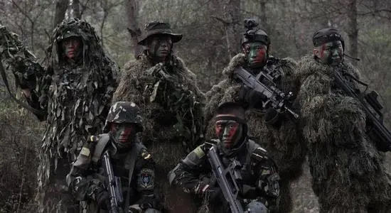 热血战场与英雄传奇，特种兵廖飞最新章节披露